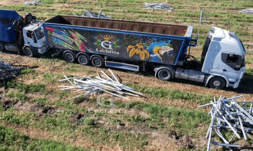 Demolizione i smaltimento per riciclo impianto fotovoltoica da campi e terreni